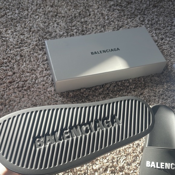 Balenciaga pool slides - Picture 5 of 5